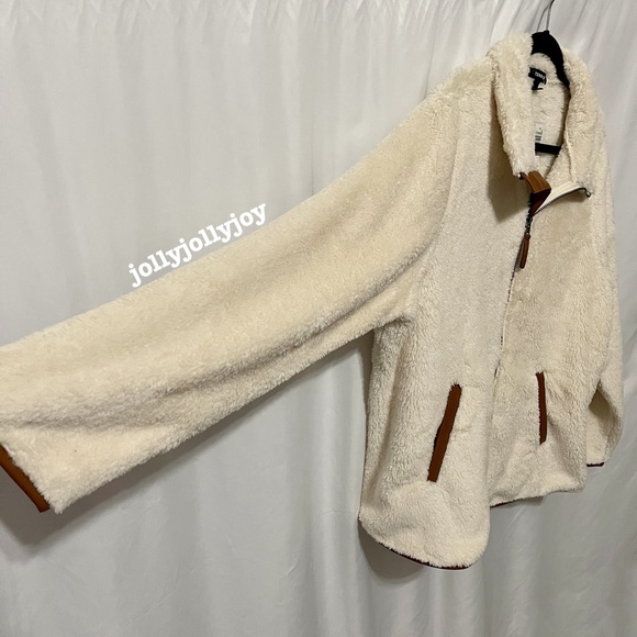 Torrid Faux Shearling Contrast Trim Ivory Zip Front Jacket - Picture 6 of 13